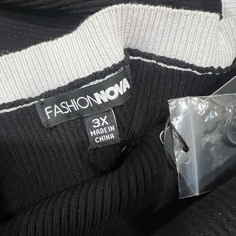 Fashion Nova Charlotte Sweater Black and White Buttoned Dress - Picture 9 of 10